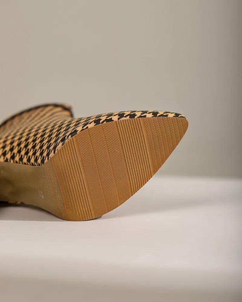 Sloane Houndstooth Stiletto