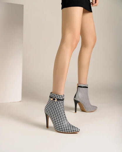 Sloane Houndstooth Stiletto
