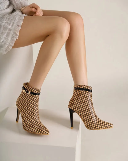 Sloane Houndstooth Stiletto